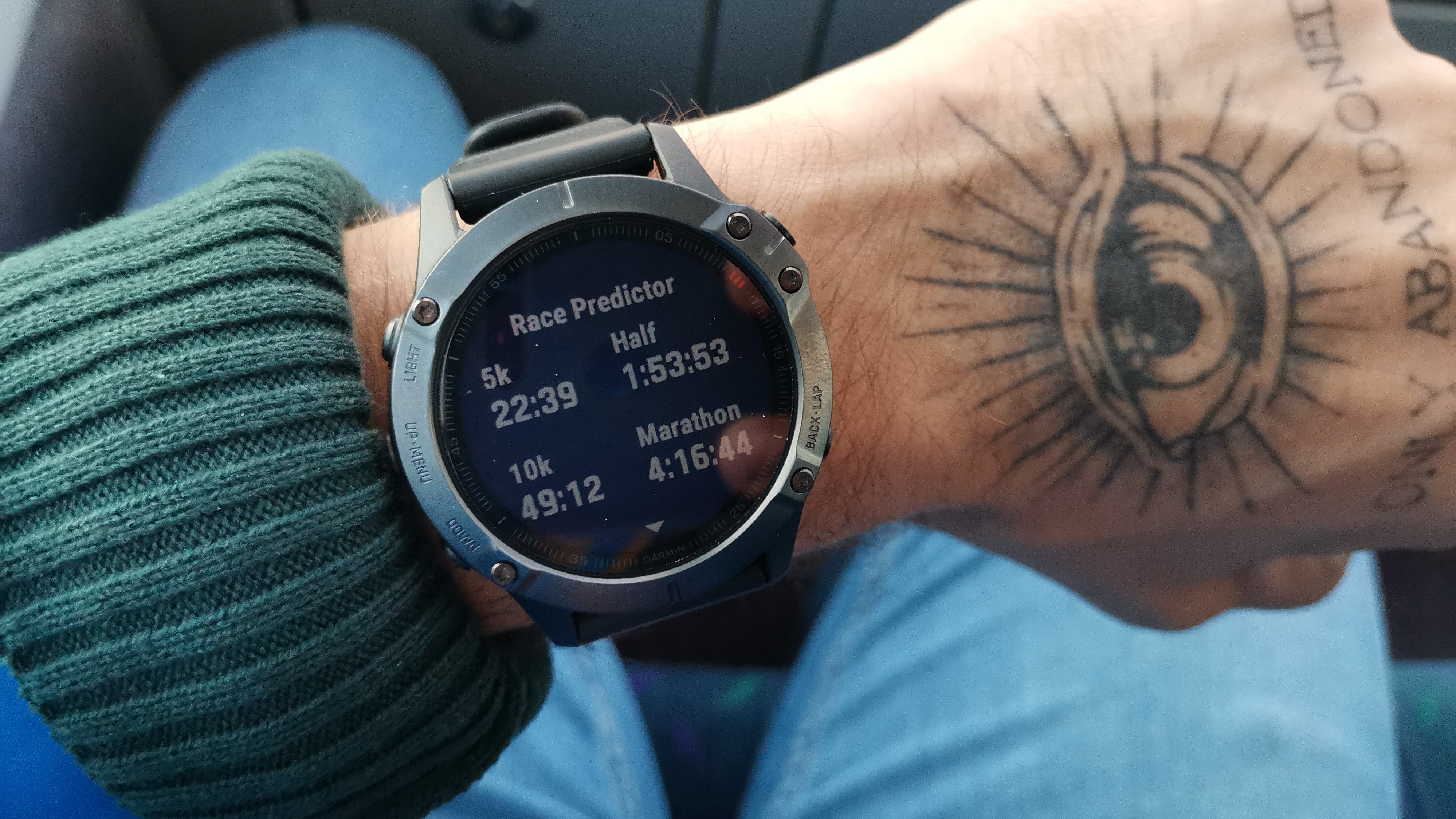 Garmin Fenix ​​6 Pro на запястье