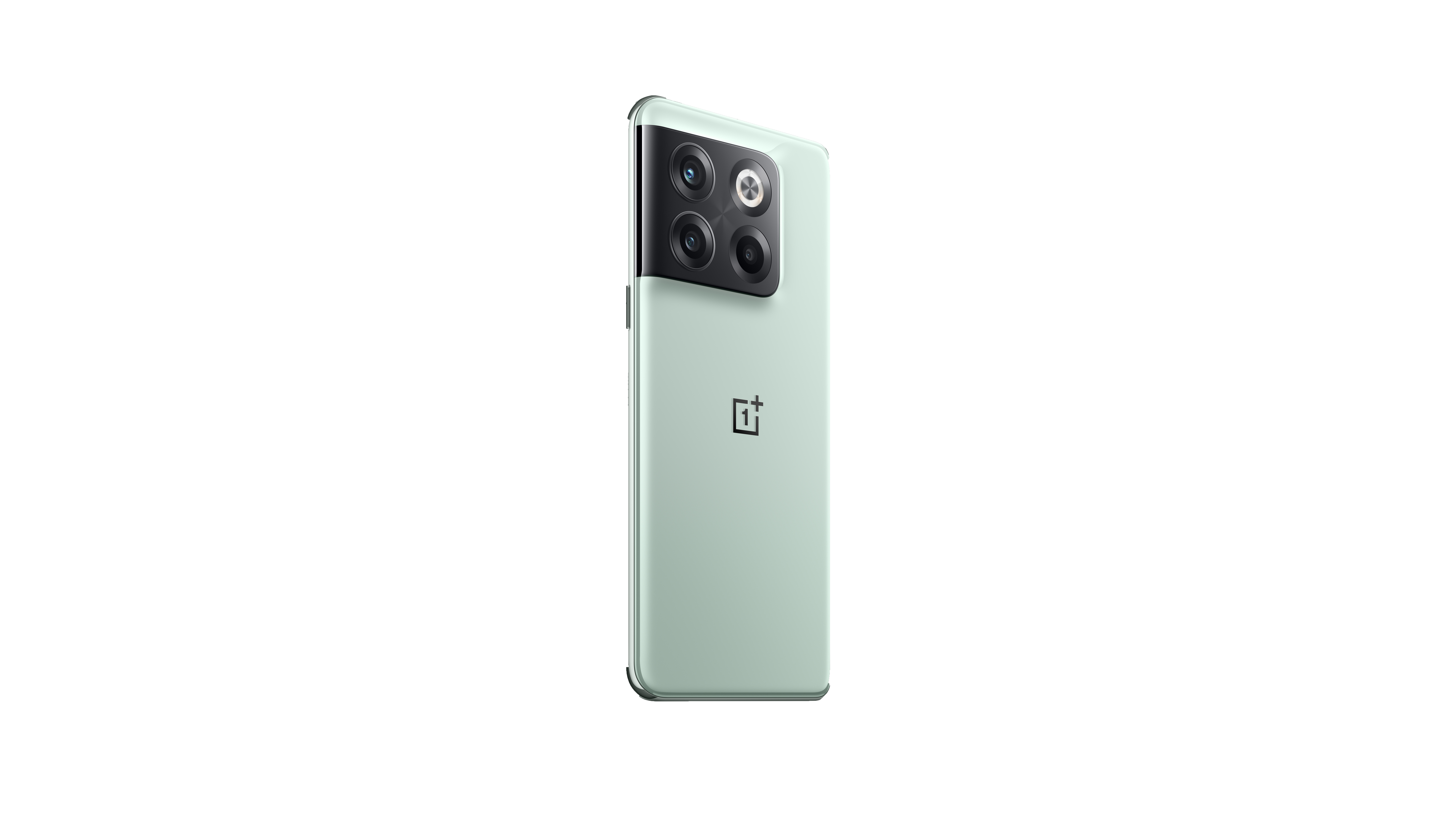 Обзор OnePlus 10T: зеленый телефон на белом фоне