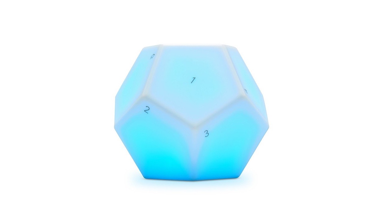 Nanoleaf Remote на белом фоне