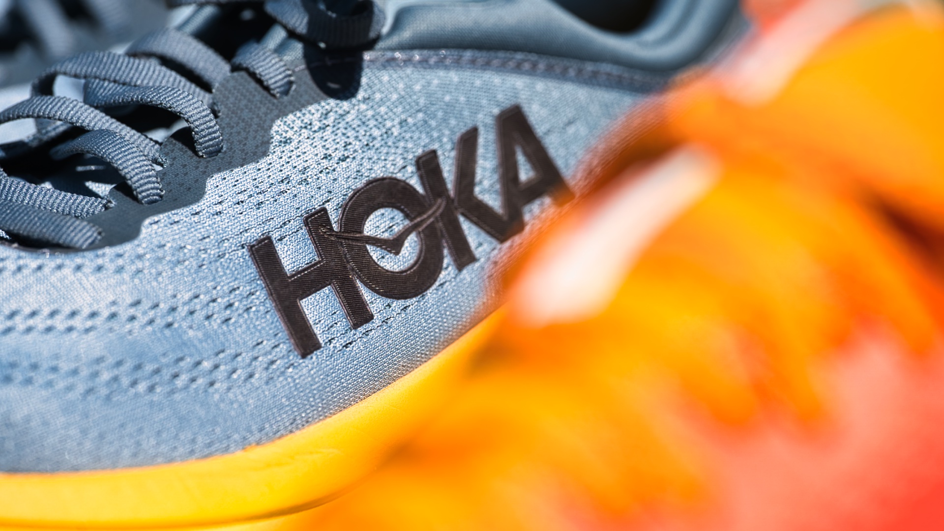 Детальный снимок кроссовок Hoka