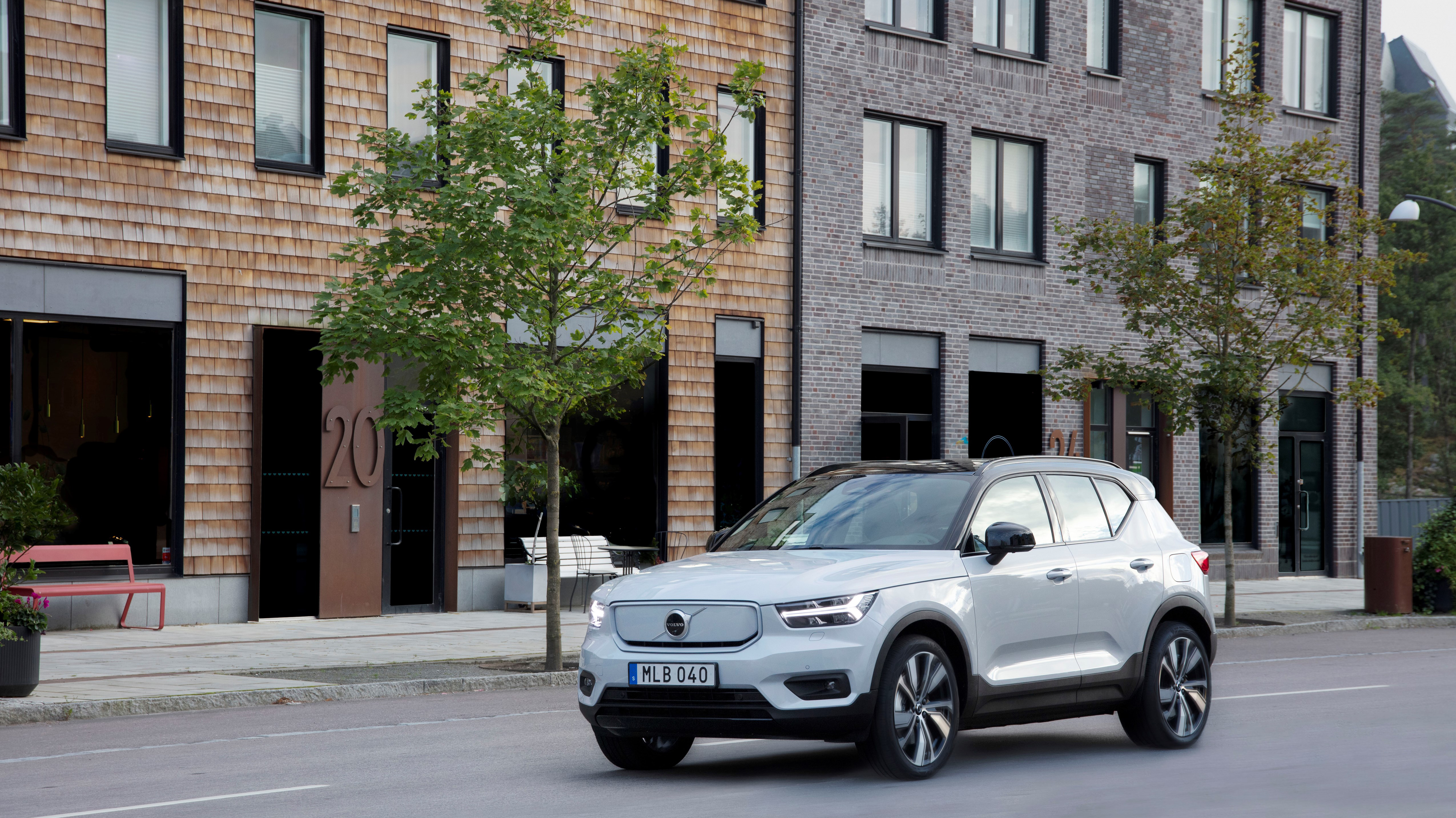 Volvo XC40 Recharge и Android Automotive