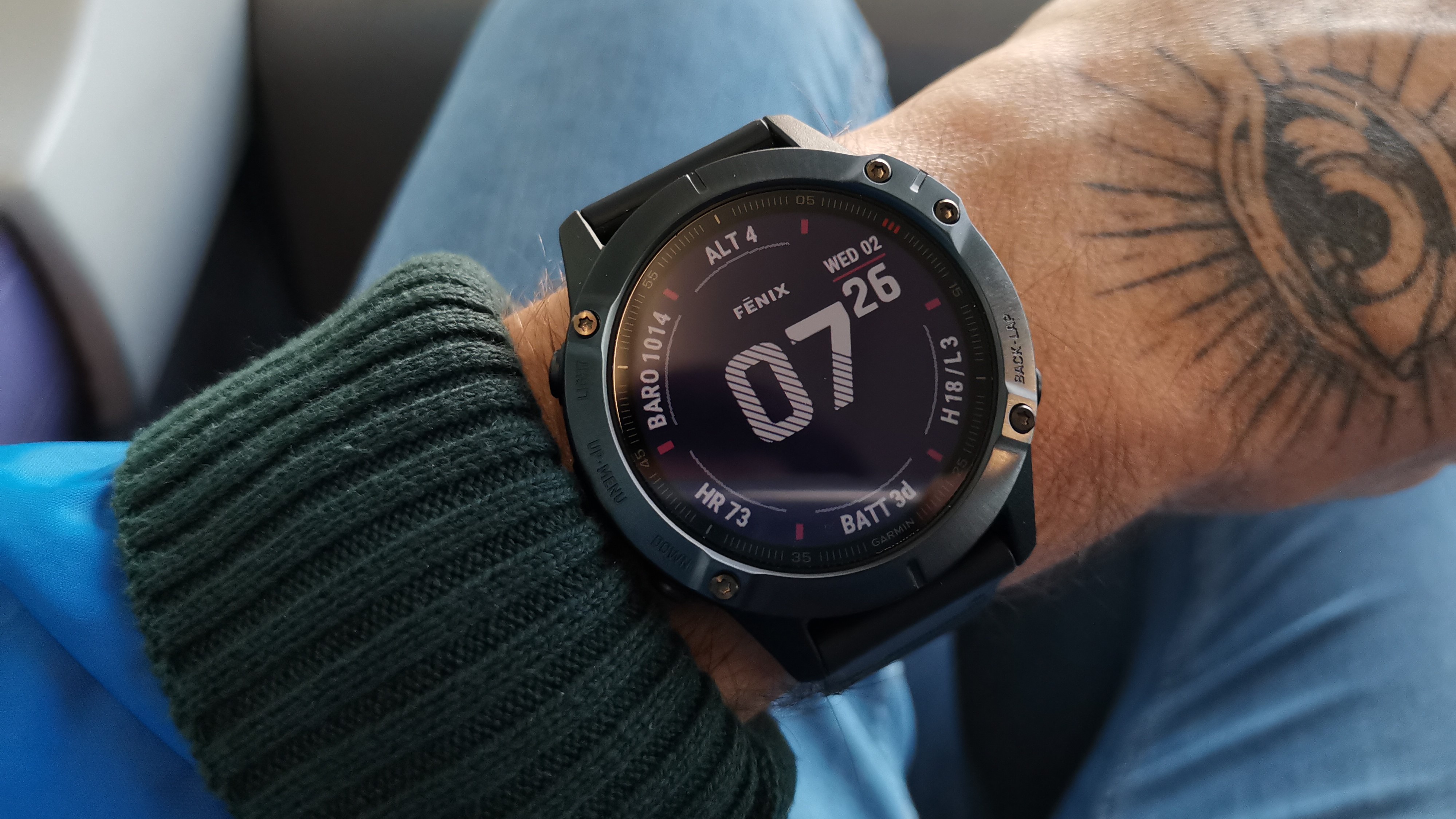 Garmin Fenix ​​6 на запястье