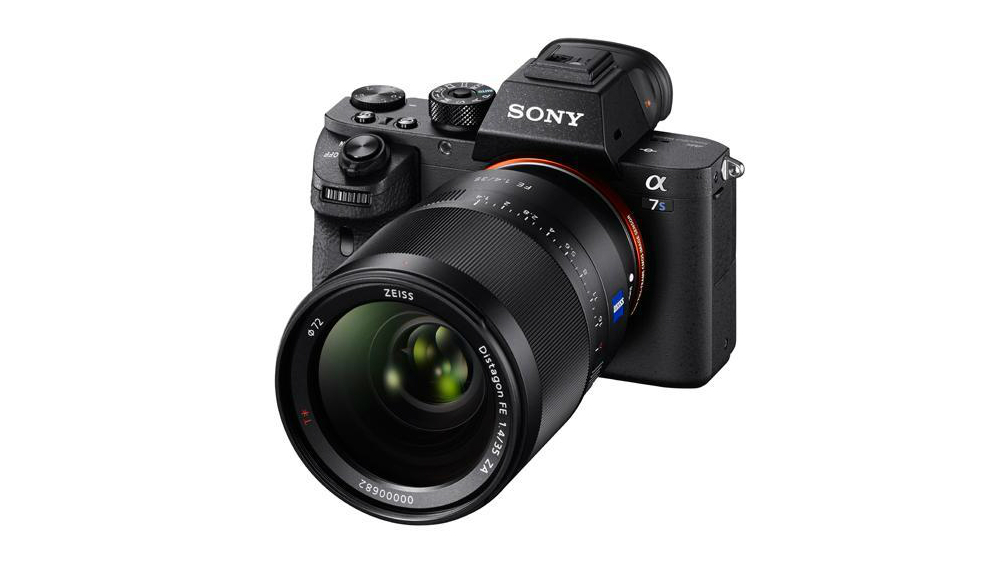 Полнокадровая беззеркальная камера Sony a7S — самые инновационные гаджеты 2018 года