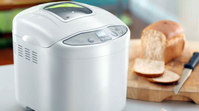 лучшая хлебопечка: Russell Hobbs 18036 Fast Bake