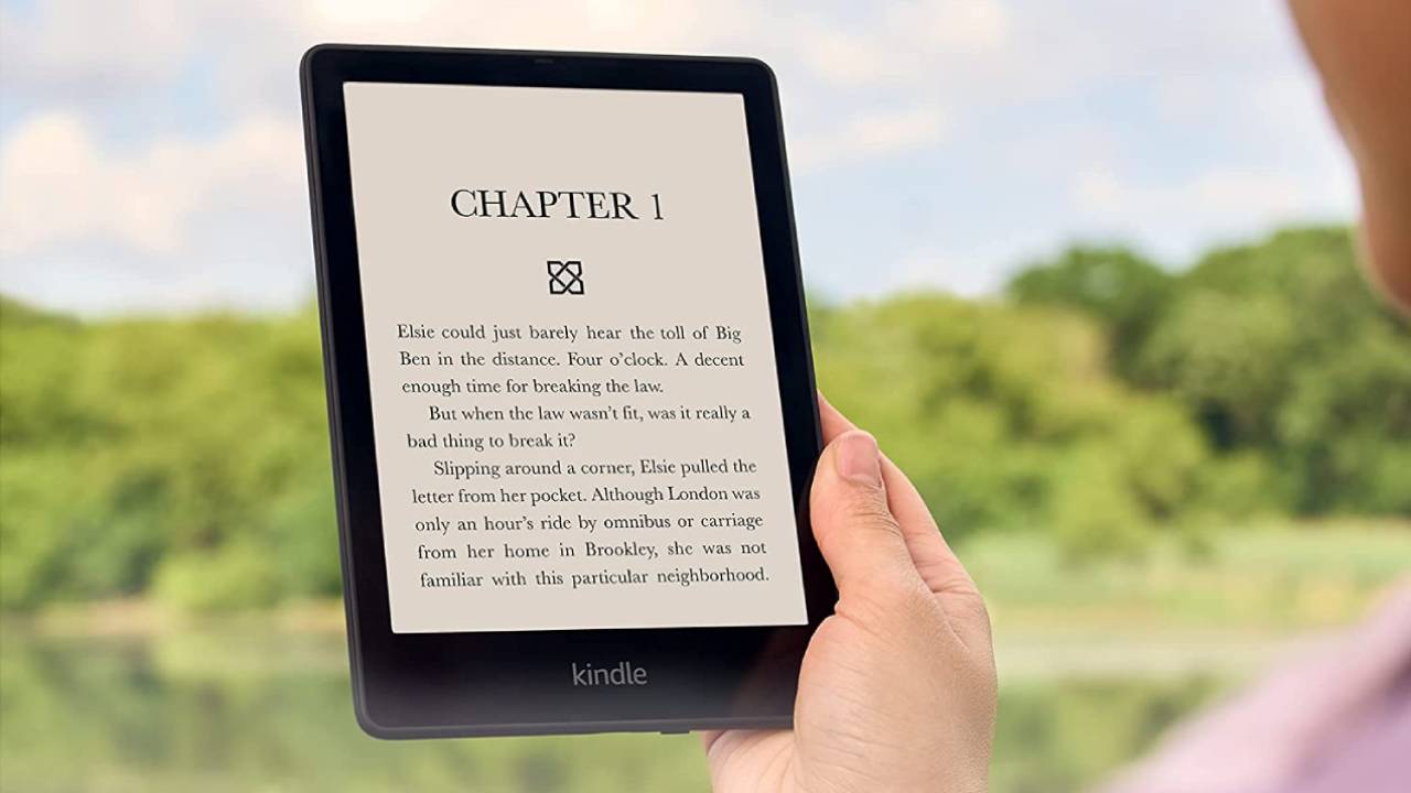 Amazon Kindle используется для чтения книги