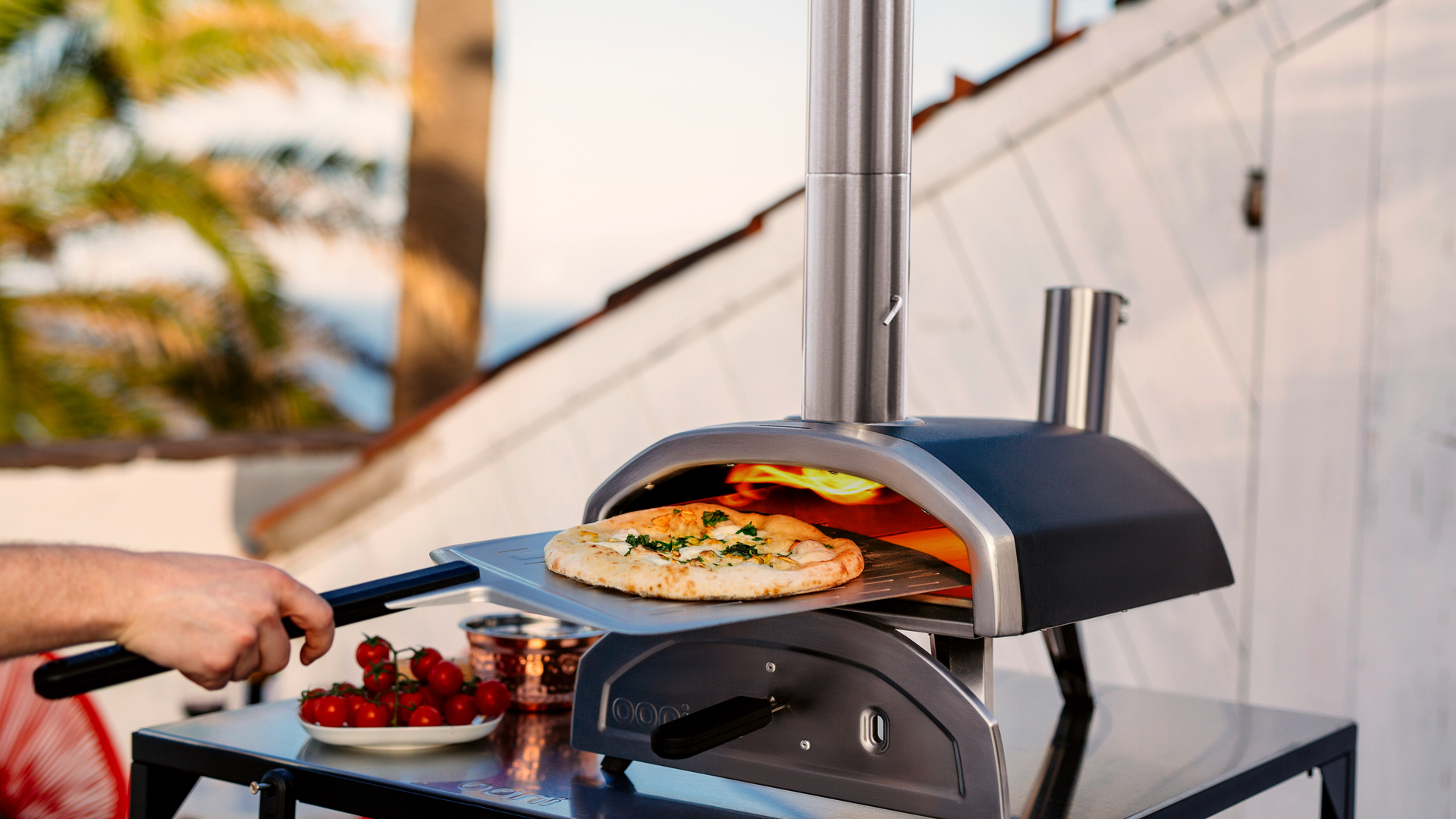 Ooni Fyra 12 против Sage the Smart Oven Pizzaiolo