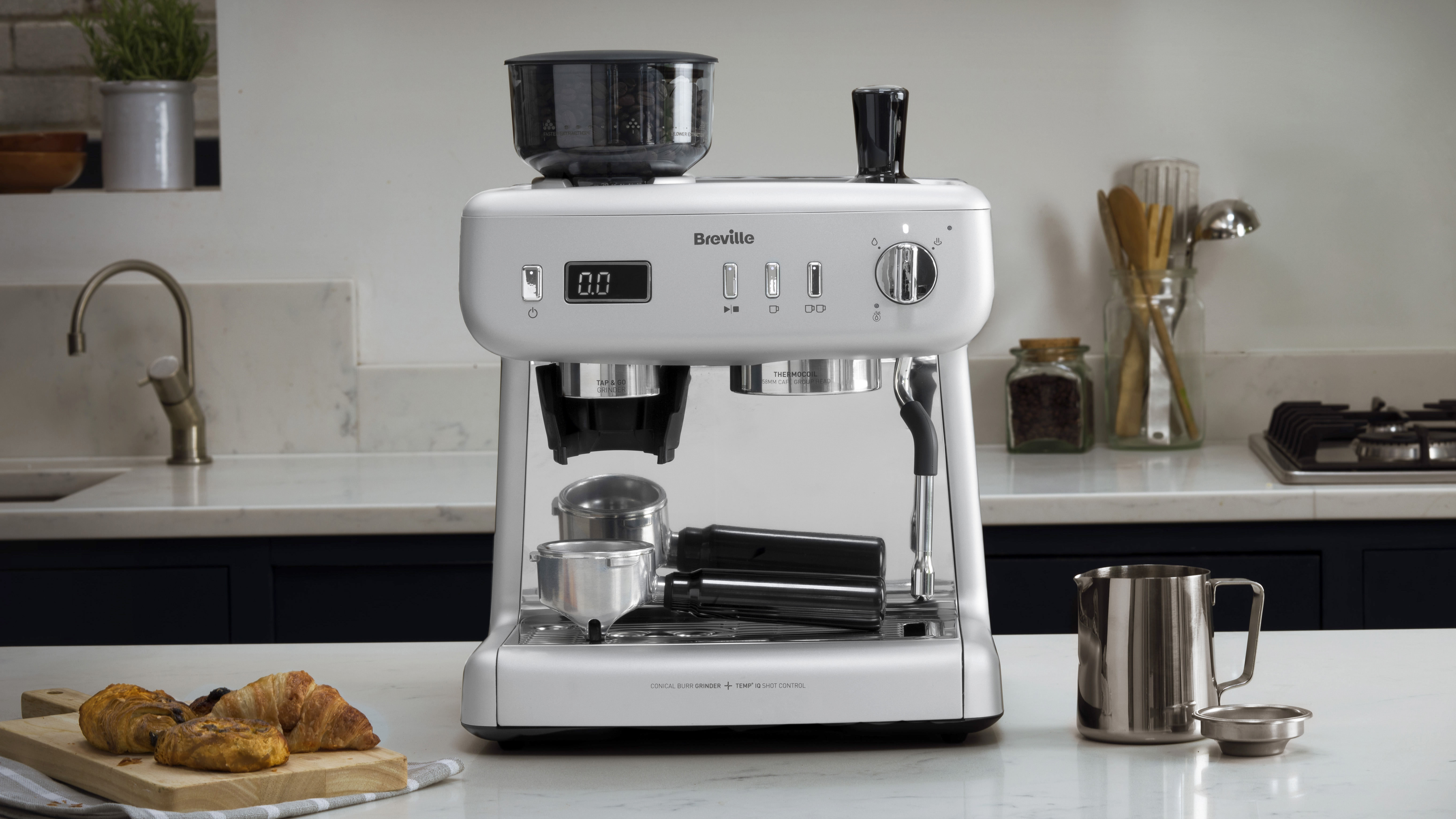 Кофемашина для эспрессо Breville Barista Max+