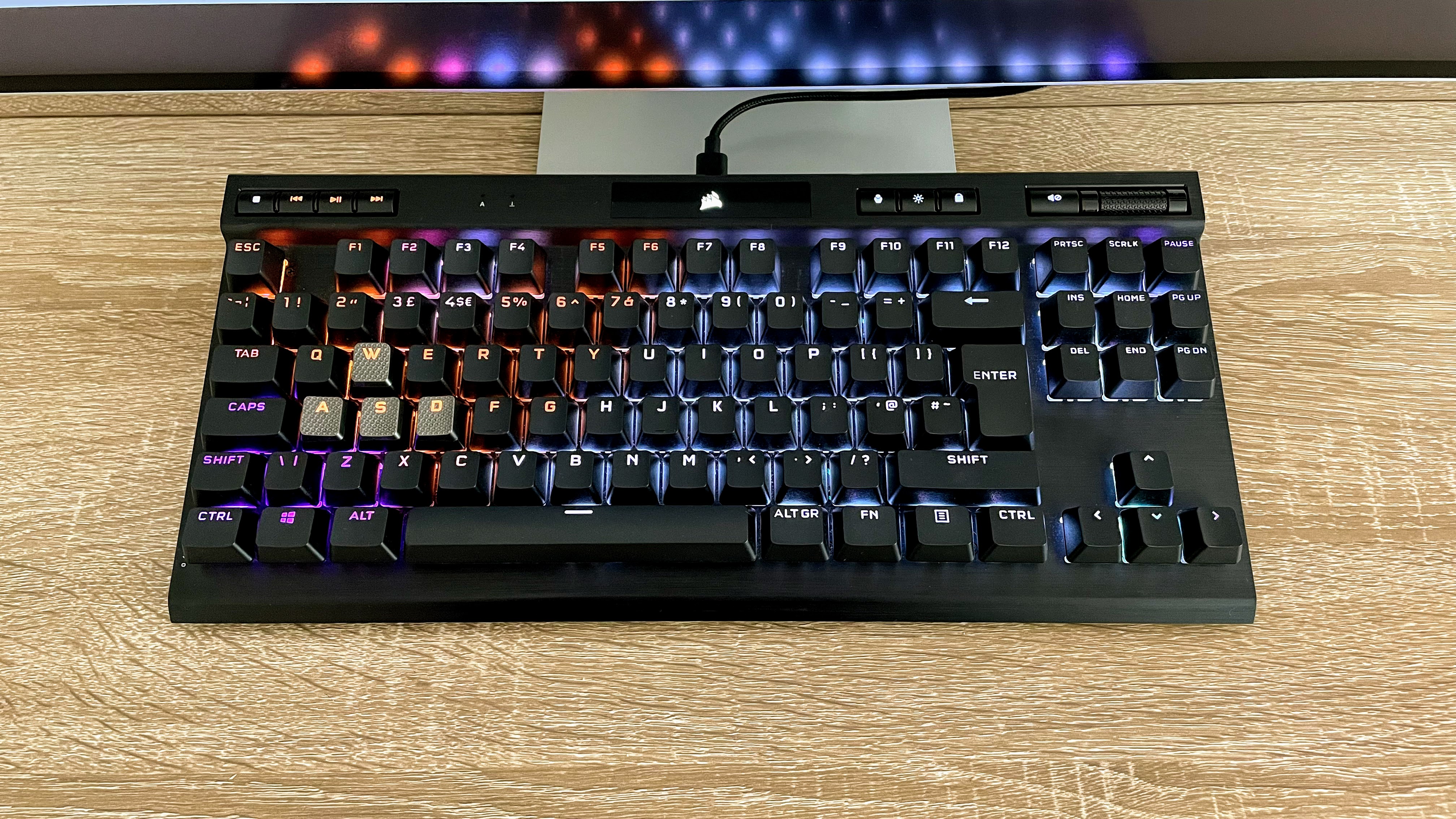 Обзор серии Corsair K70 RGB TKL Champion