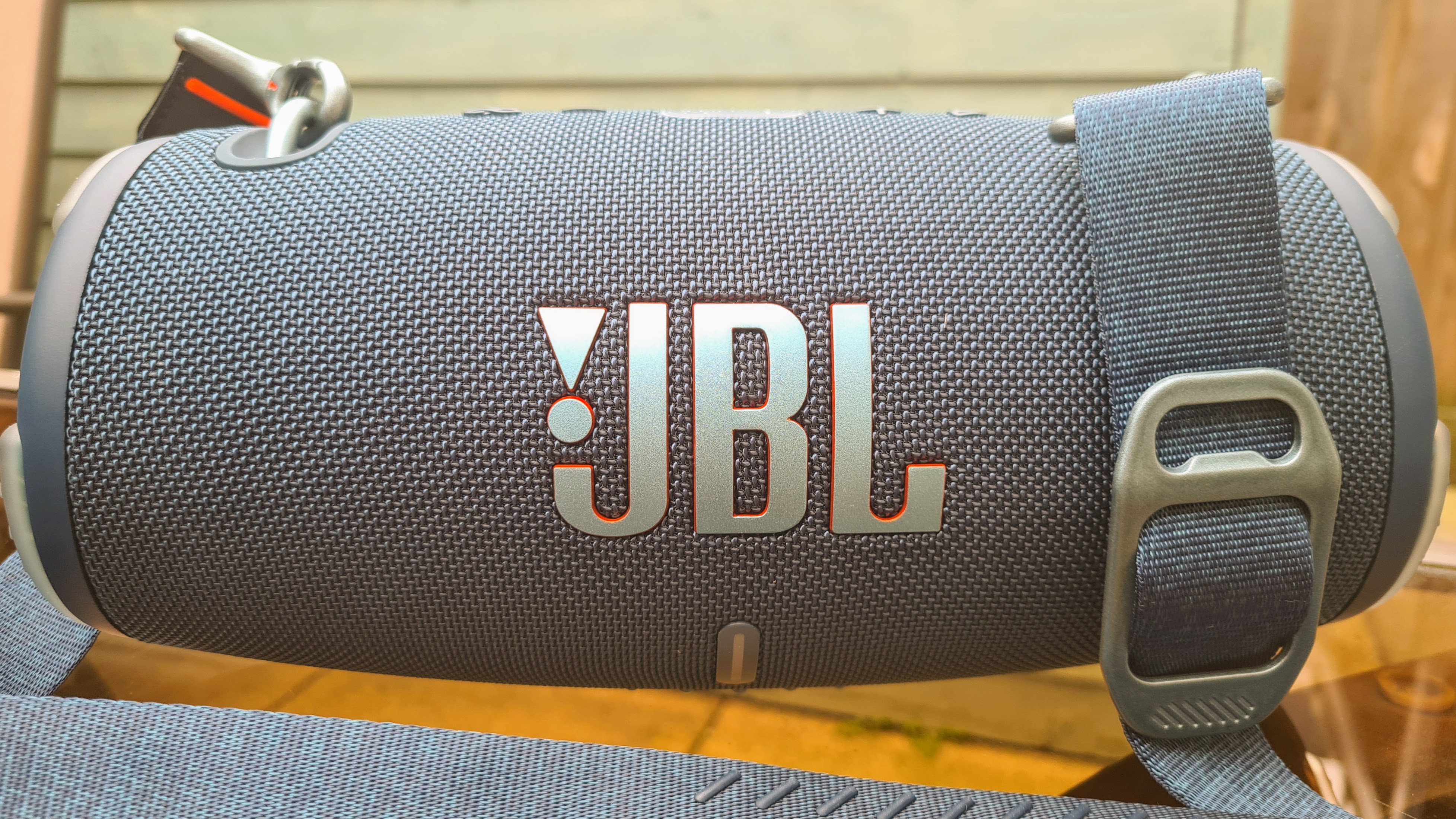 Обзор JBL Xtreme 3