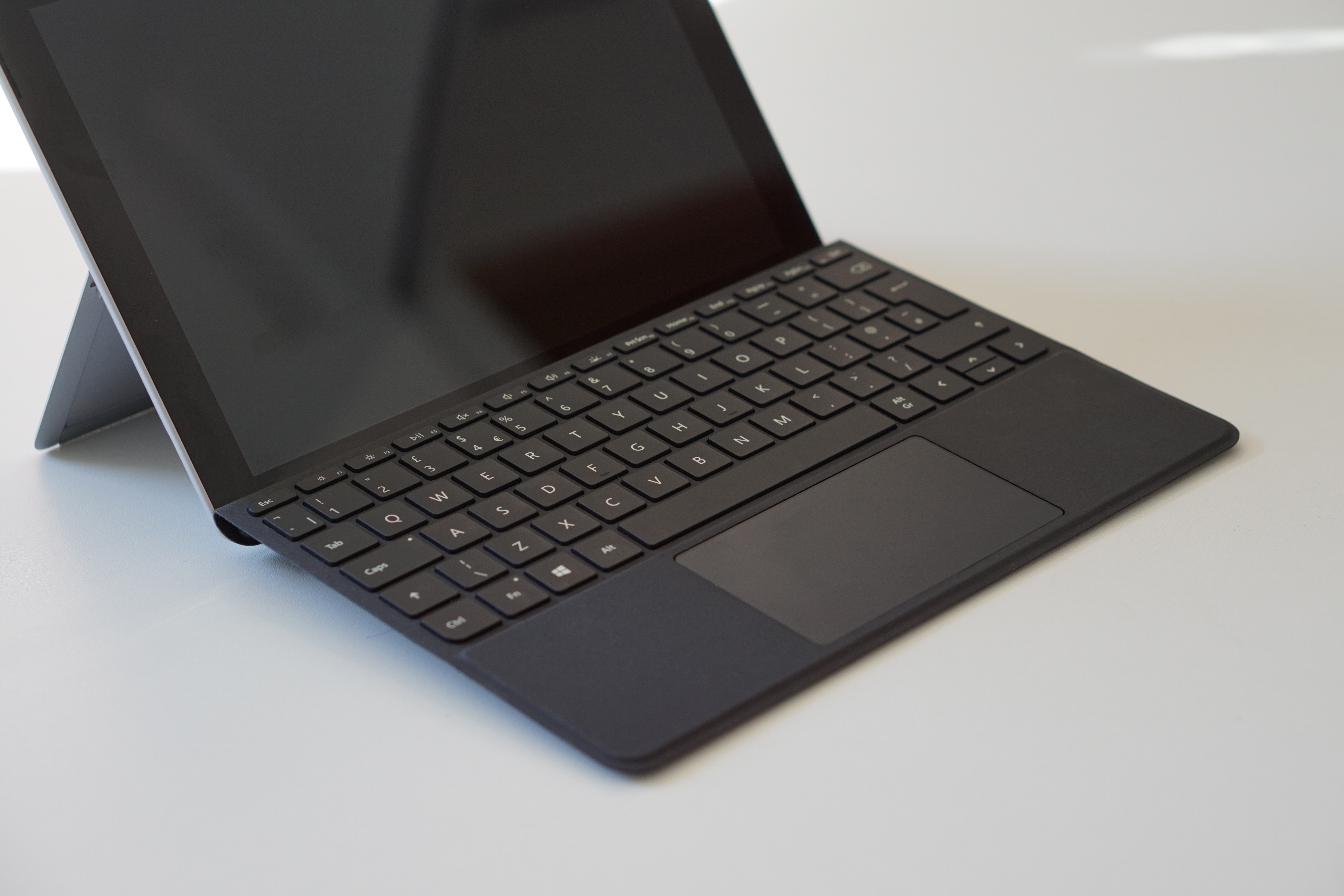 Обзор Microsoft Surface Go