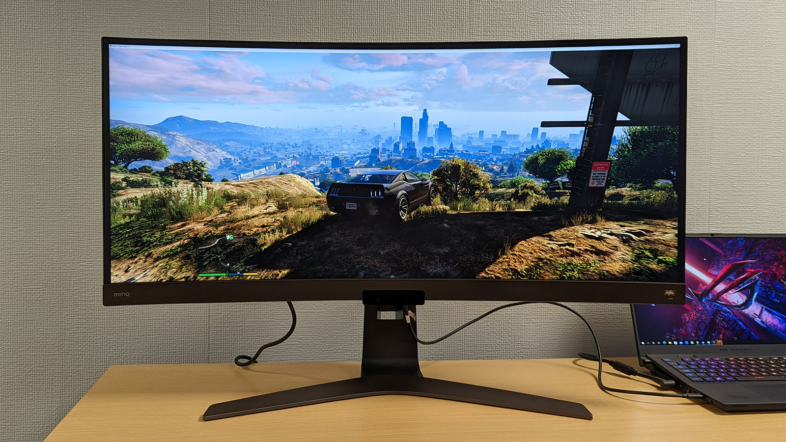 BenQ EW3880R