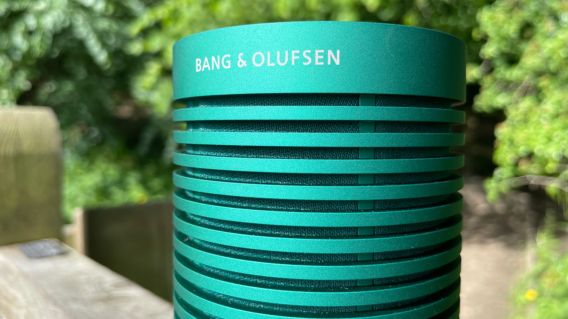 Bang & Olufsen Beosound Explore: крупный план