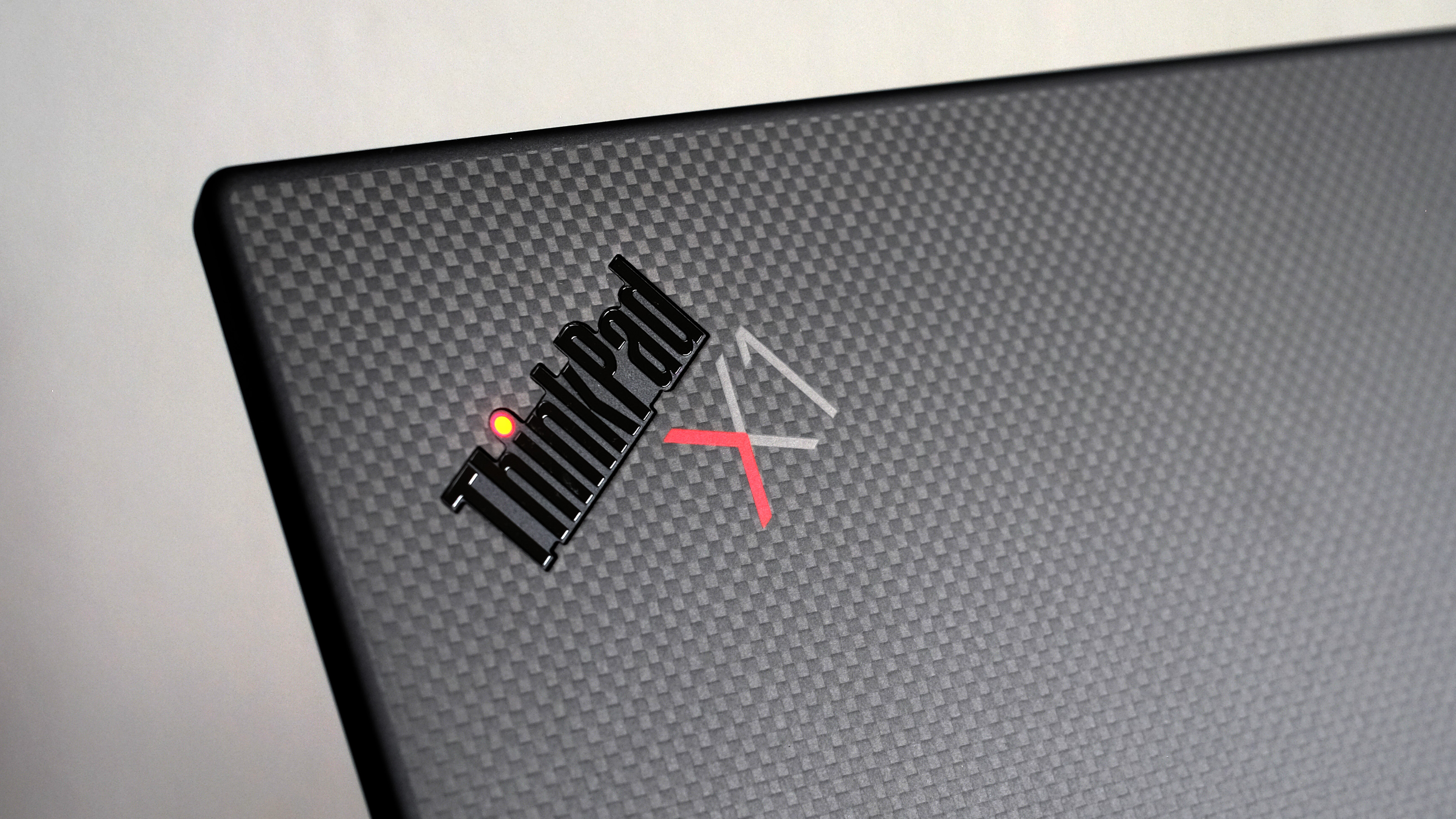 Обзор Lenovo Thinkpad X1 Carbon Gen 10