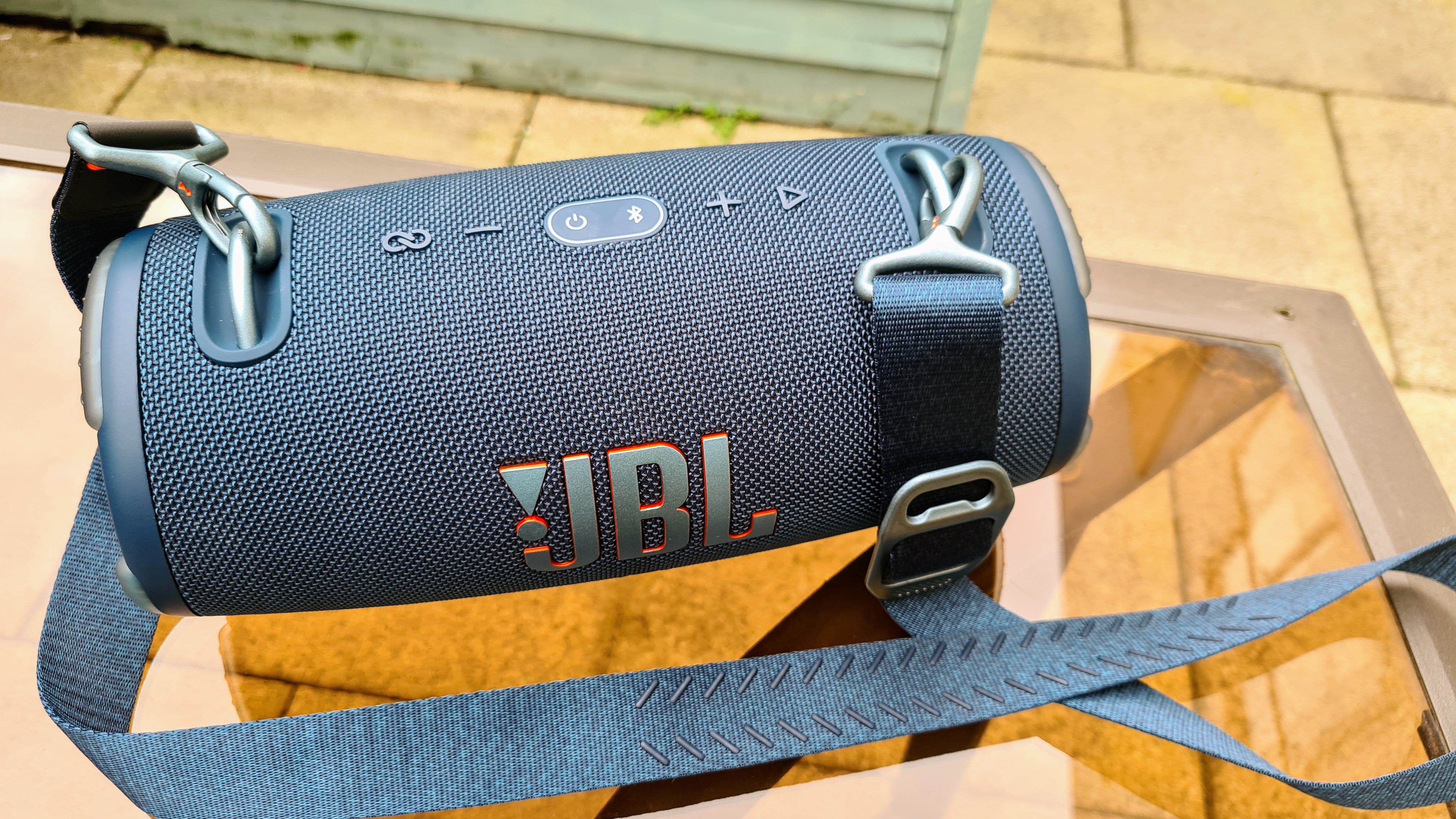 Обзор JBL Xtreme 3