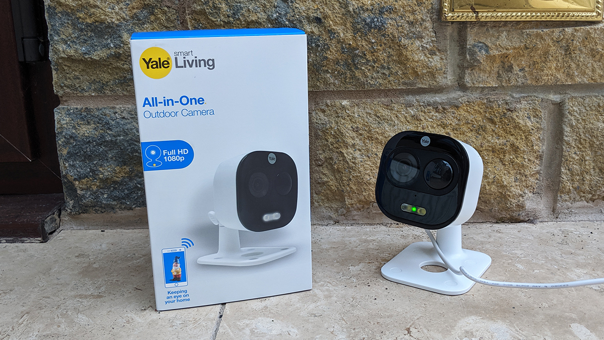 Универсальная уличная камера Yale All-in-One