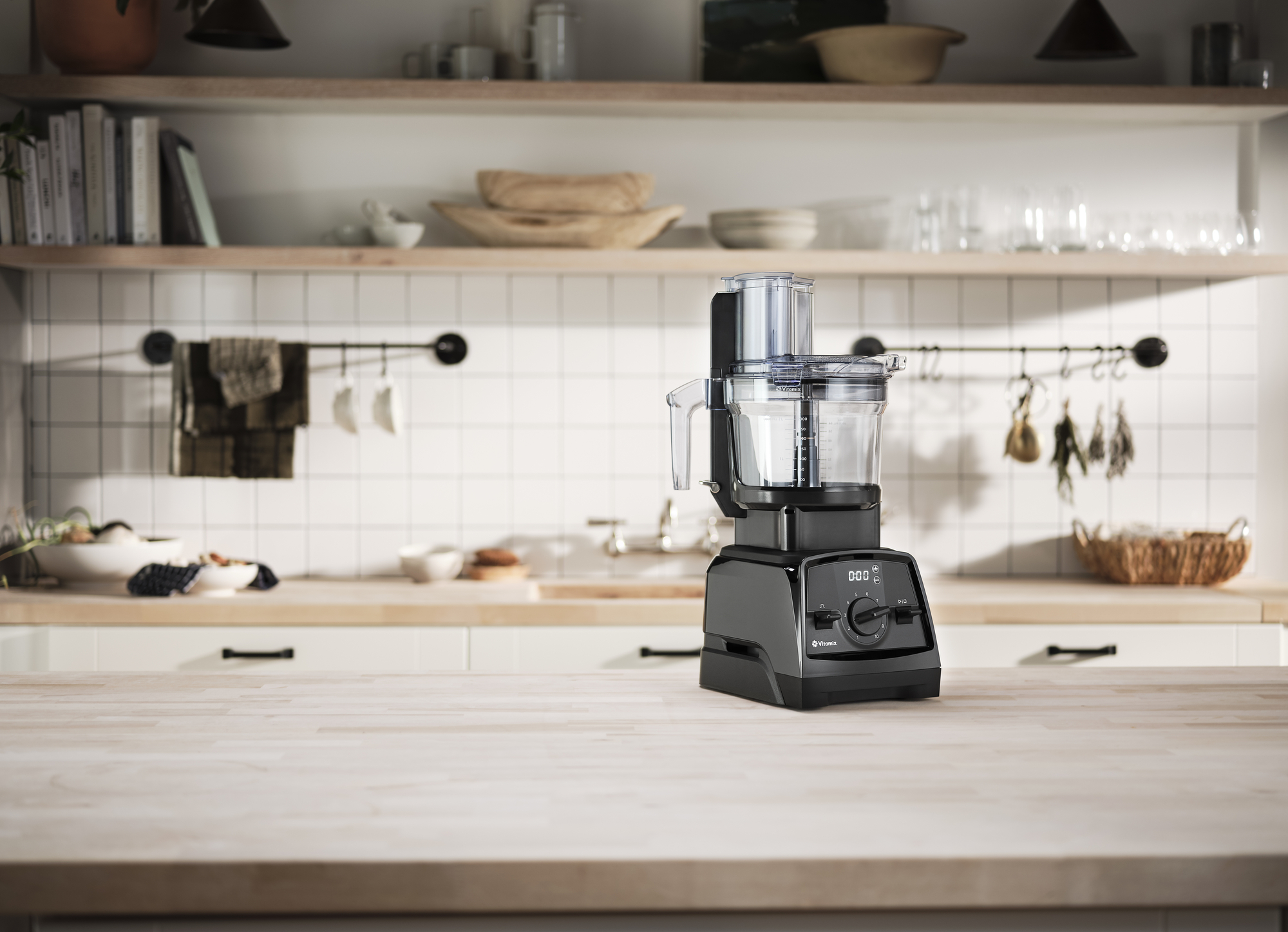 Серия Vitamix Ascent с насадкой для кухонного комбайна