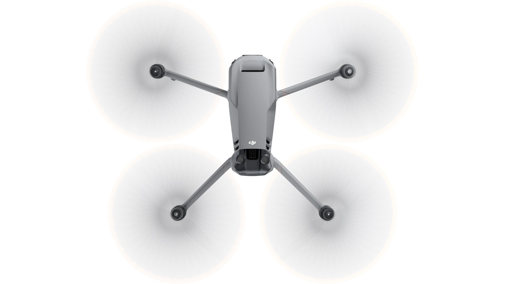 Дрон DJI Mavic 3 над продуктом, снятым на белом фоне