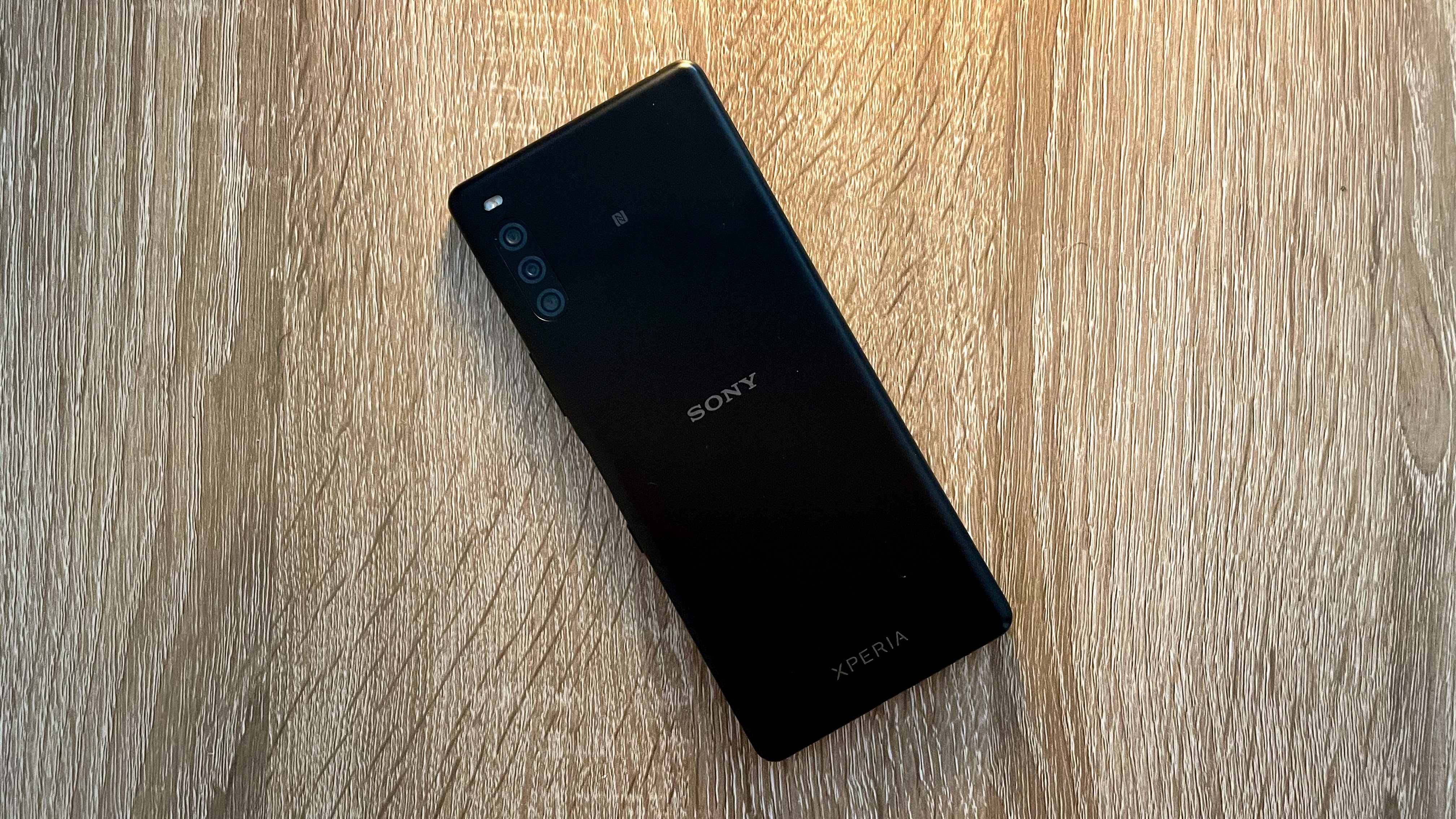 Sony Xperia L4 обзор