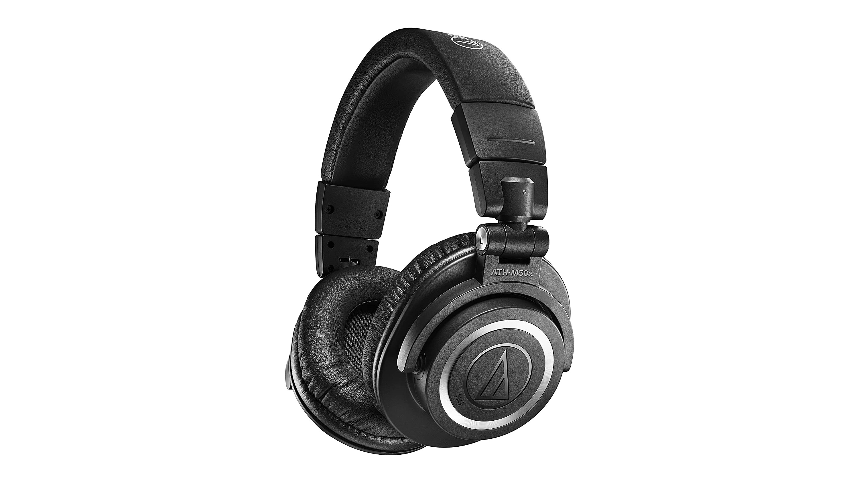 Обзор Audio Technica M50xBT2