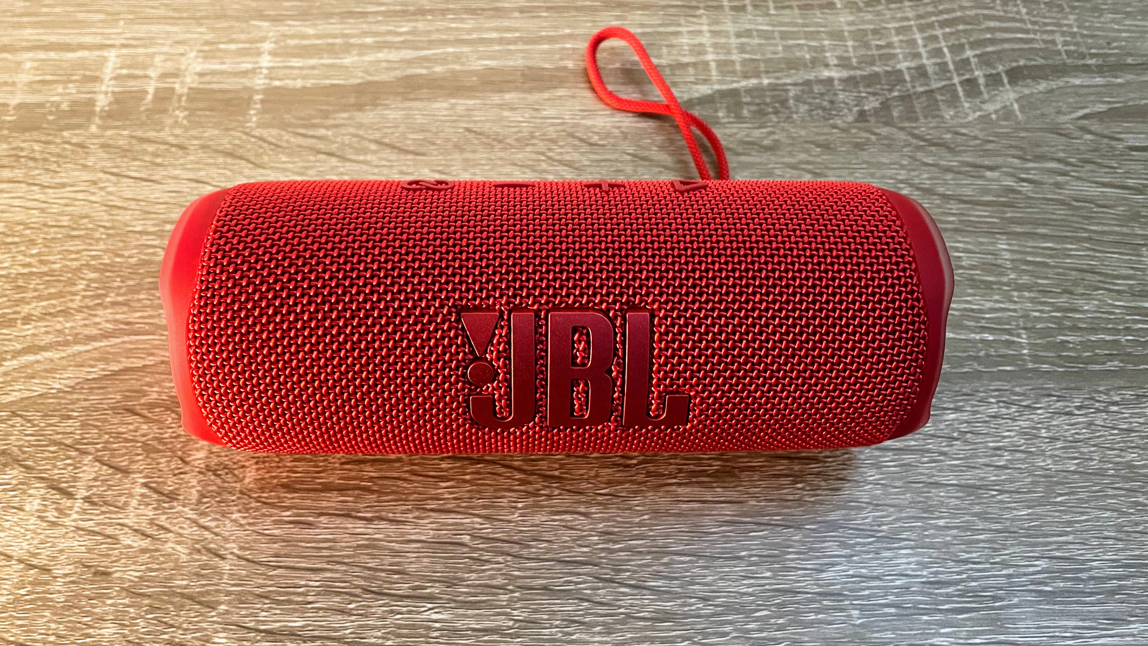 Обзор JBL Flip 6