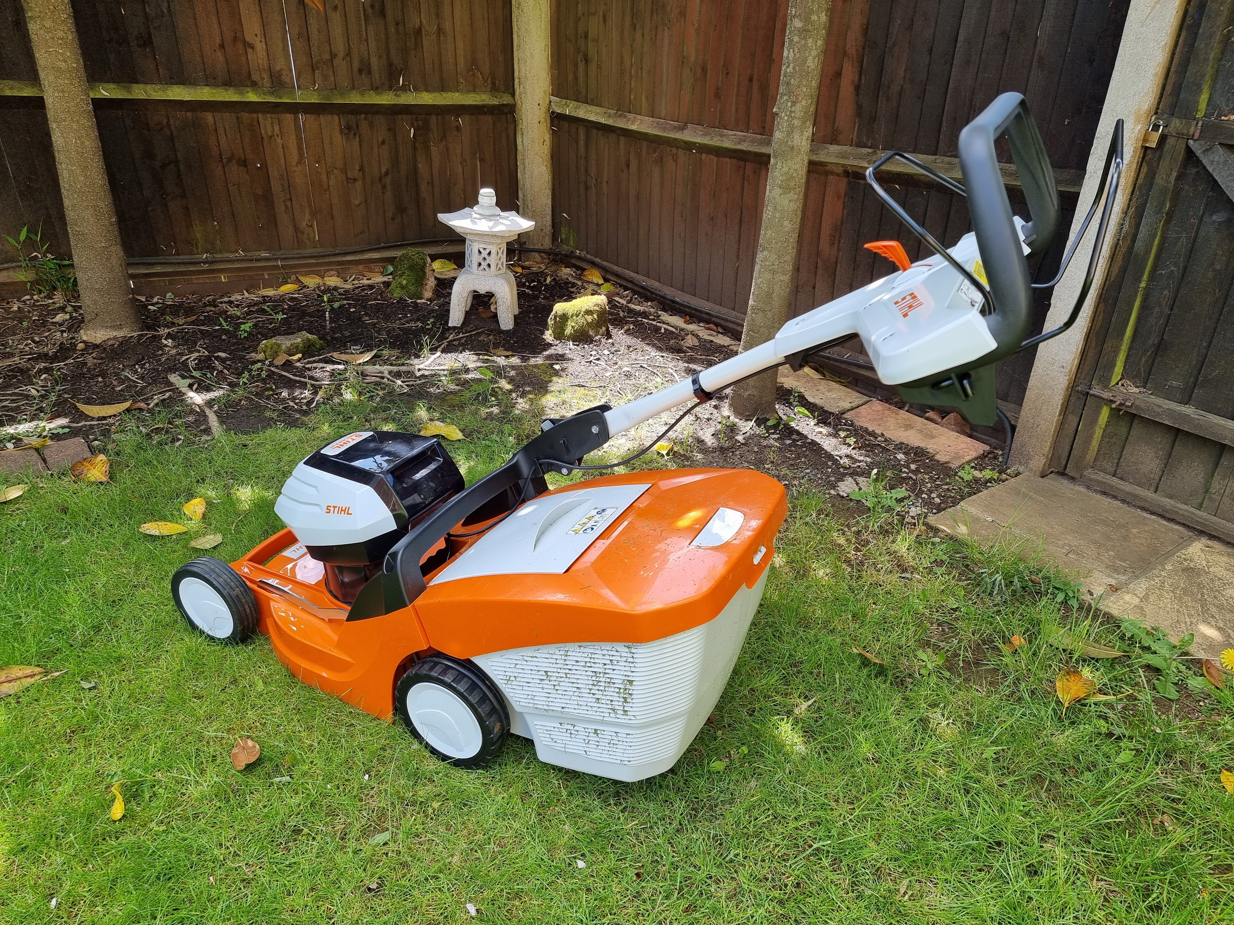 Обзор Stihl RMA 443 VC