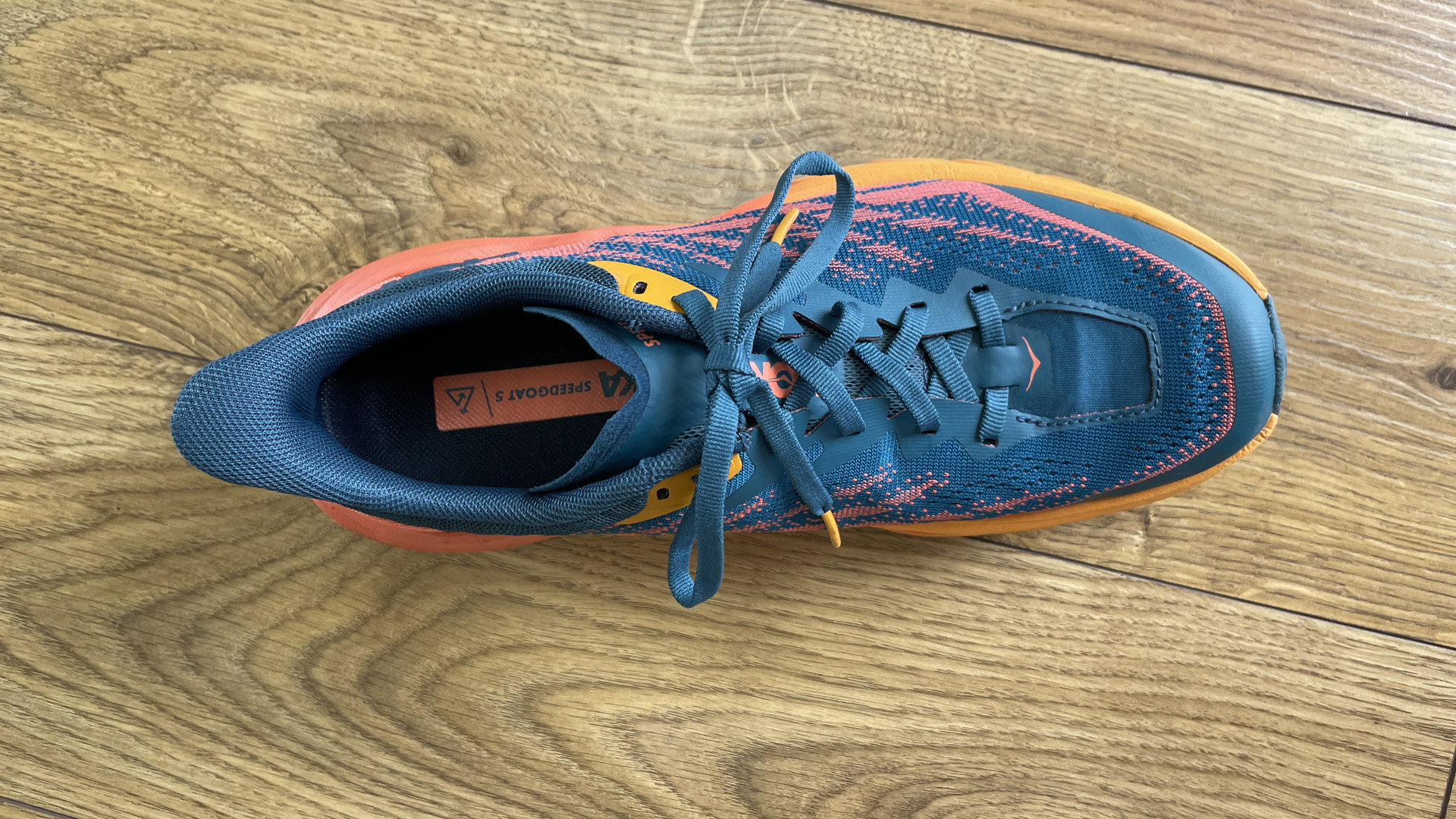 Hoka Speedgoat 5, вид сверху