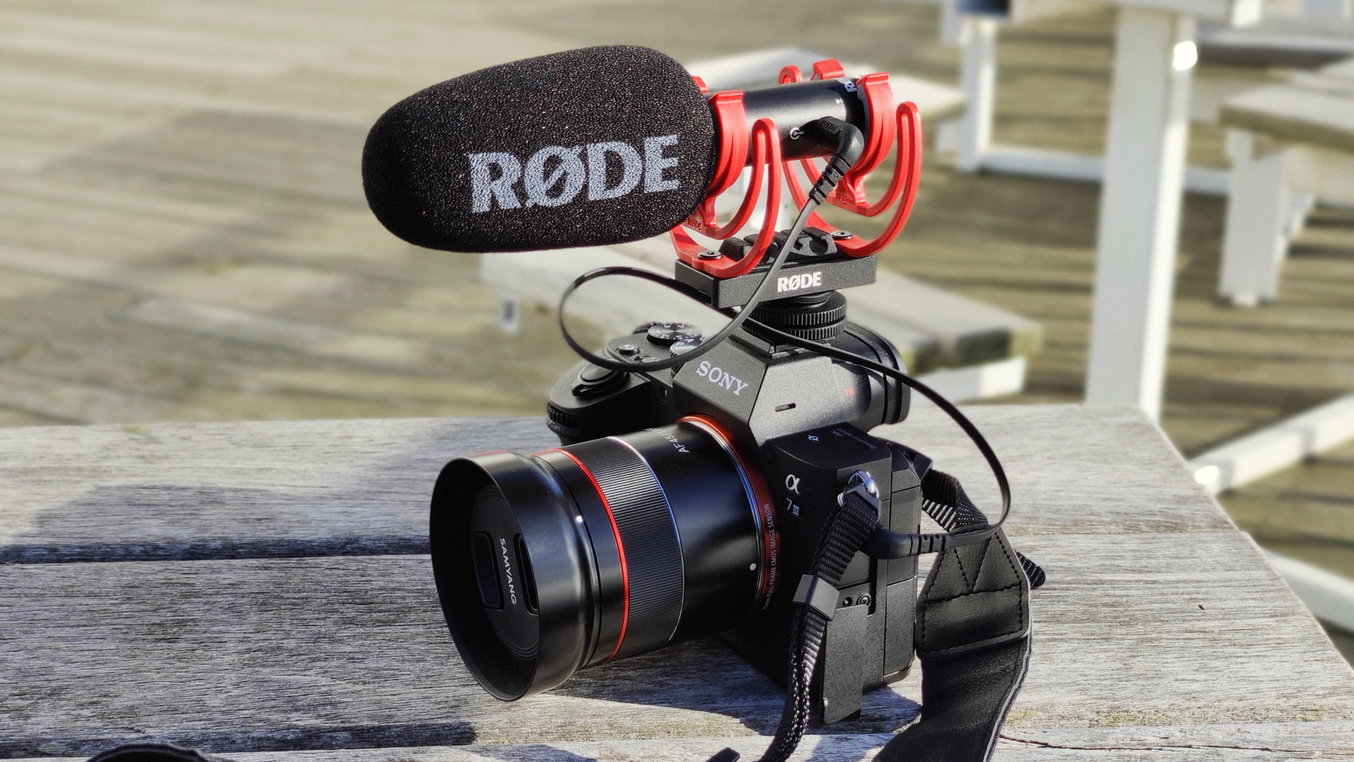 RODE Videomic GO II, установленный на Sony Alpha a7III