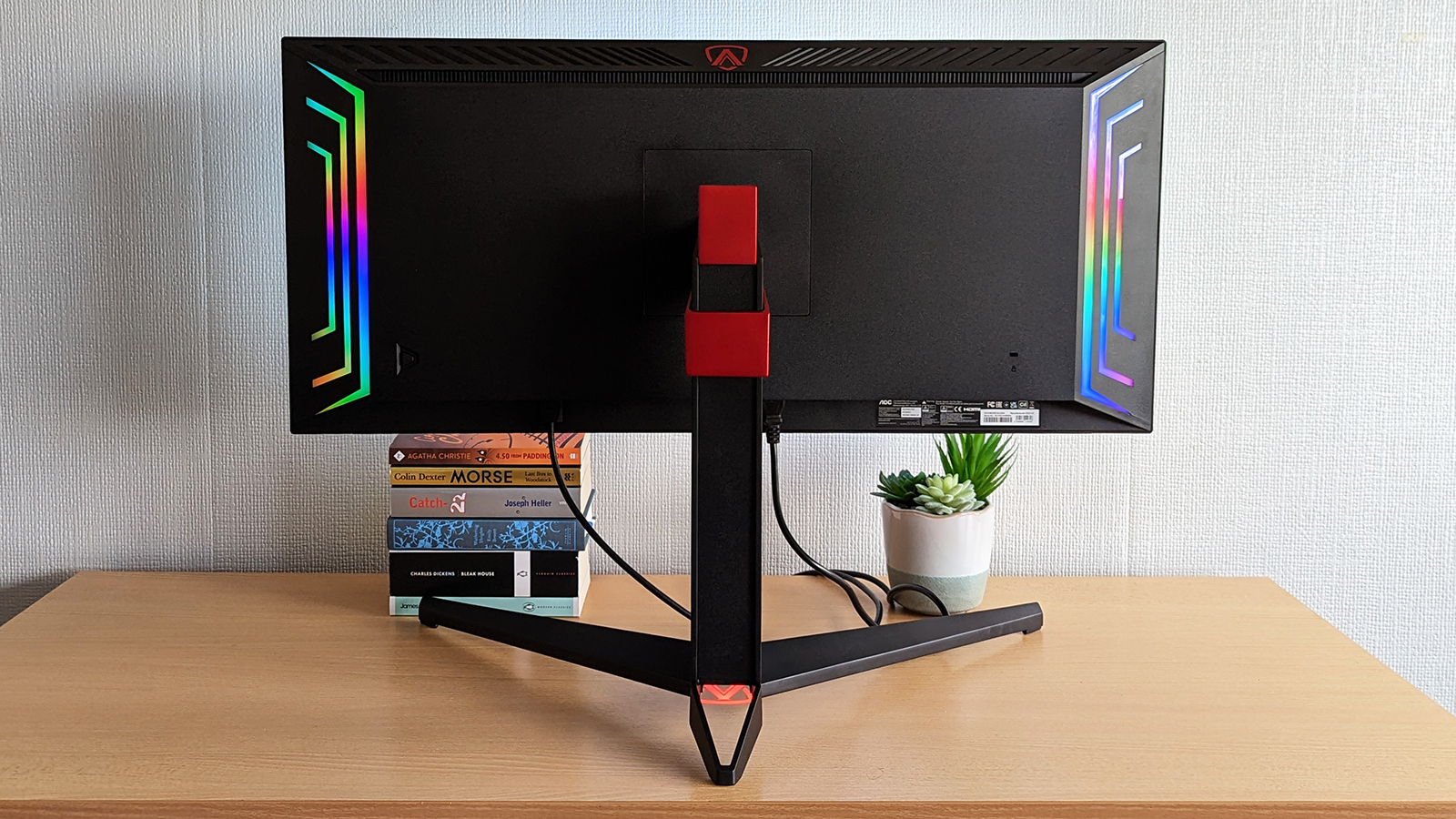 Сверхширокий монитор AOC Agon Pro AG344UXM сзади