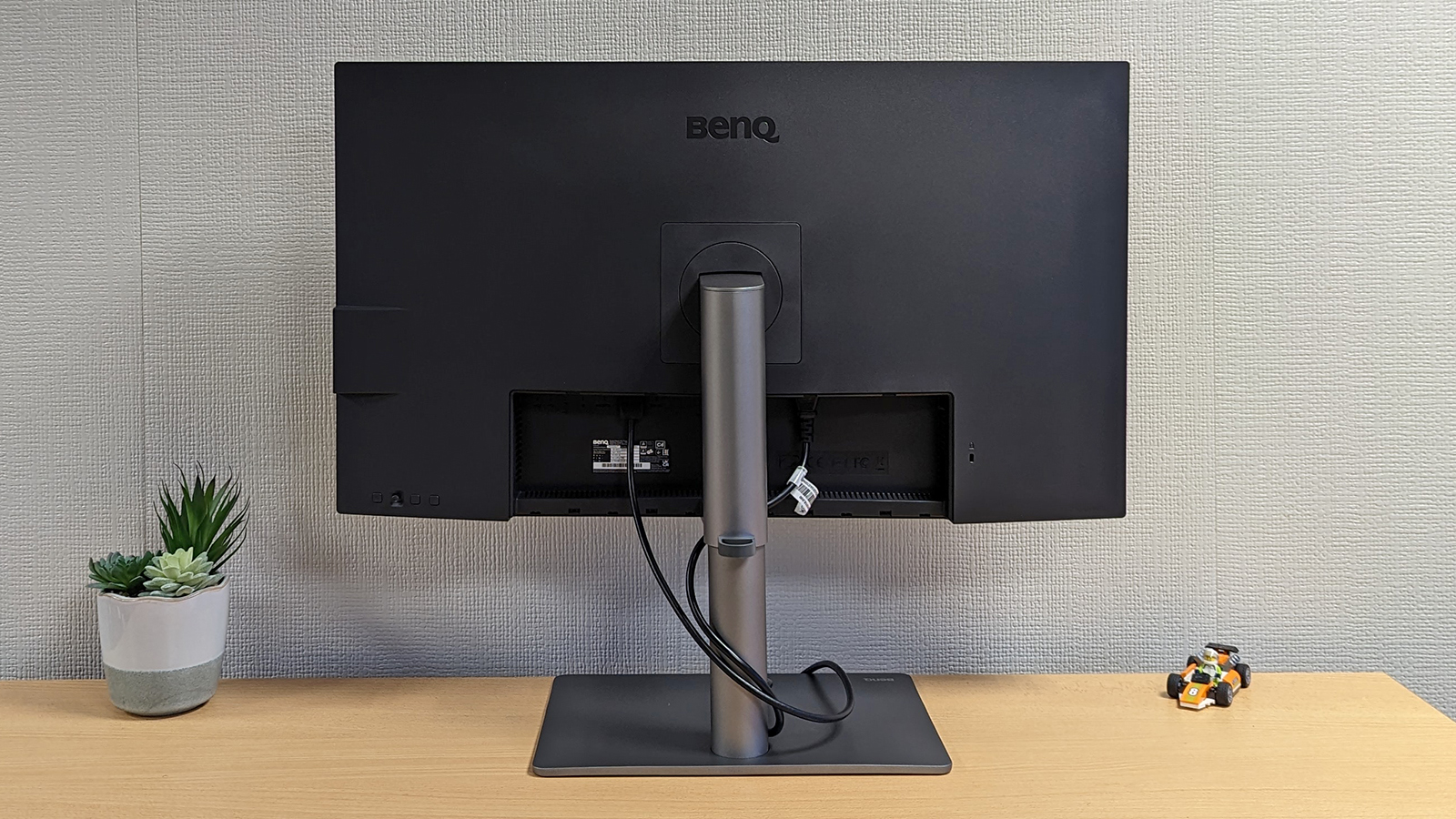 Дизайнерский монитор BenQ PD3220U