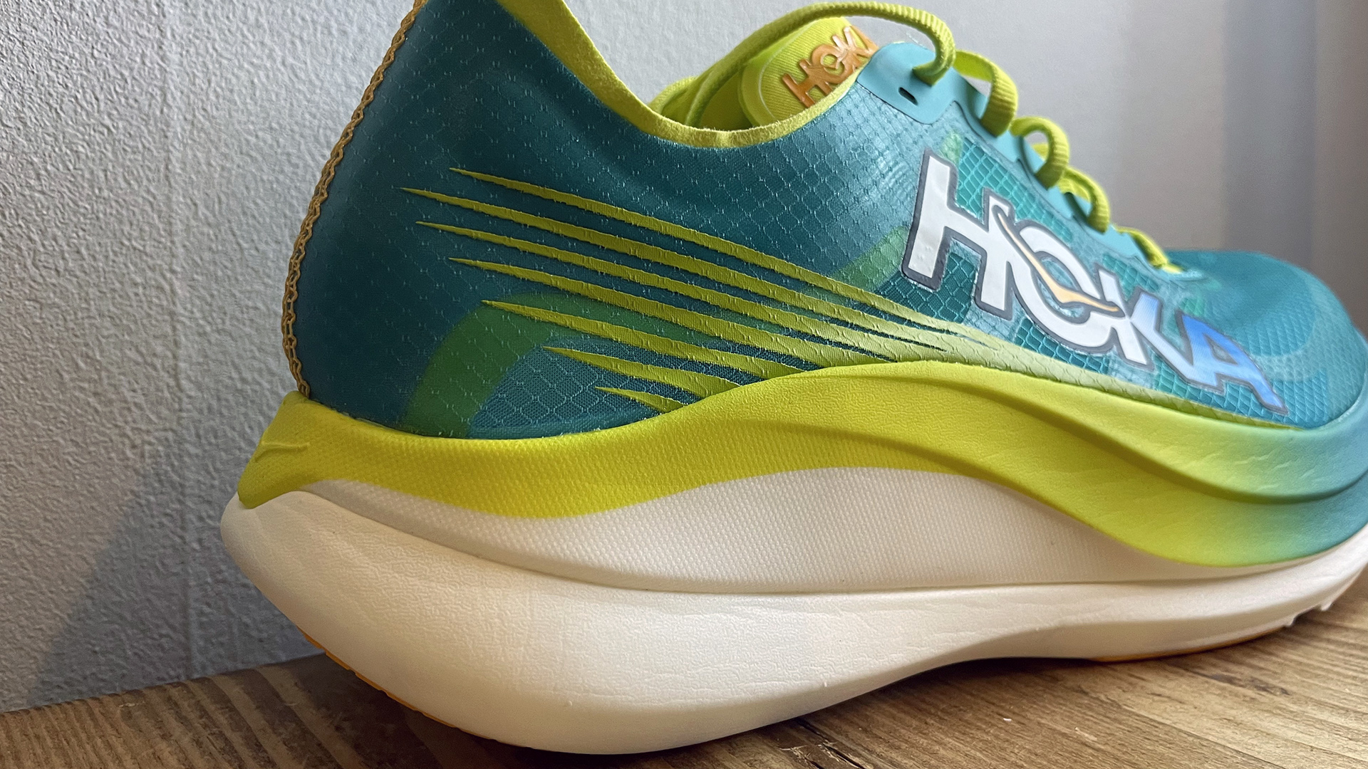 Обзор HOKA Rocket X 2