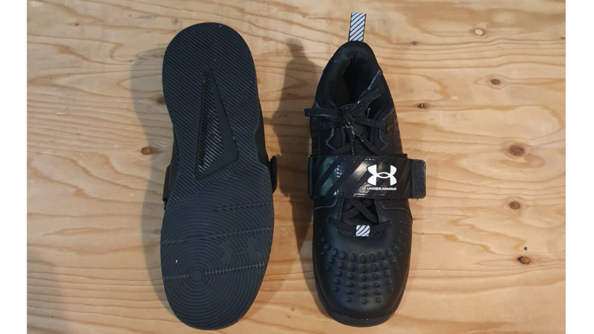 Тренировочные кроссовки Under Armour