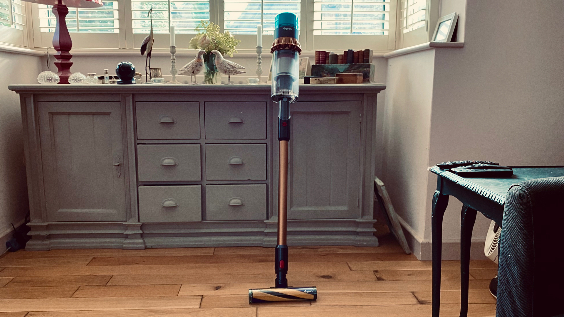 DYSON GEN5 обнаруживает в домашнем герое